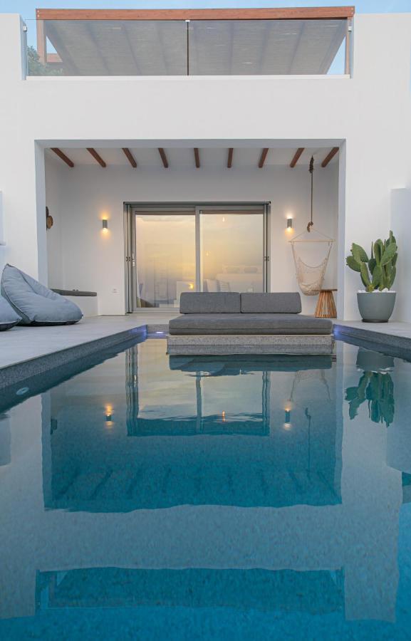 Seanfinity Beachfront Suites Mikri Vigla Dış mekan fotoğraf