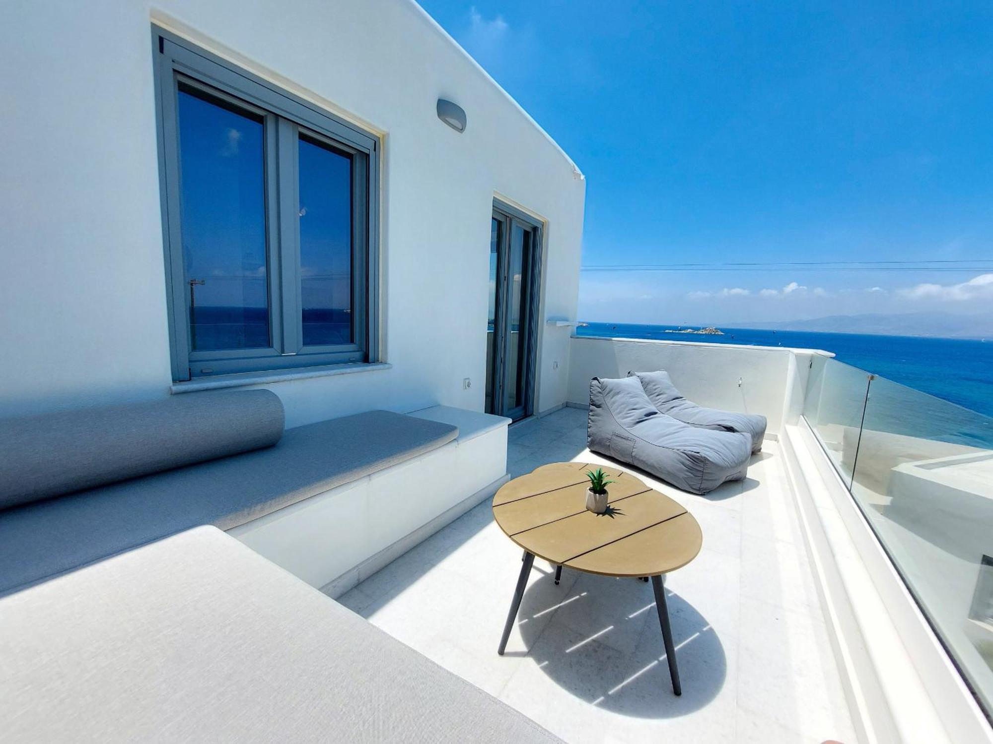Seanfinity Beachfront Suites Mikri Vigla Oda fotoğraf