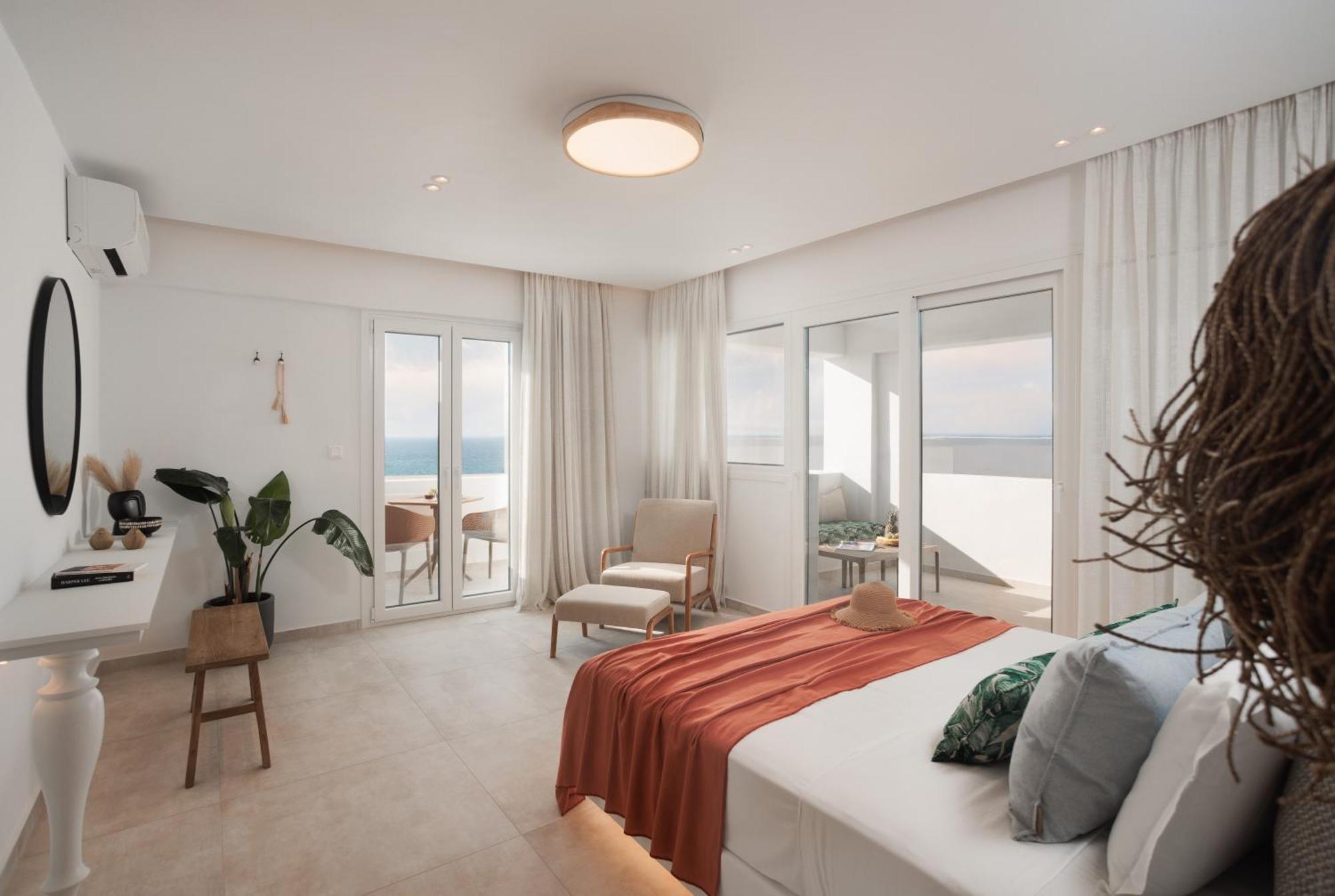 Seanfinity Beachfront Suites Mikri Vigla Dış mekan fotoğraf
