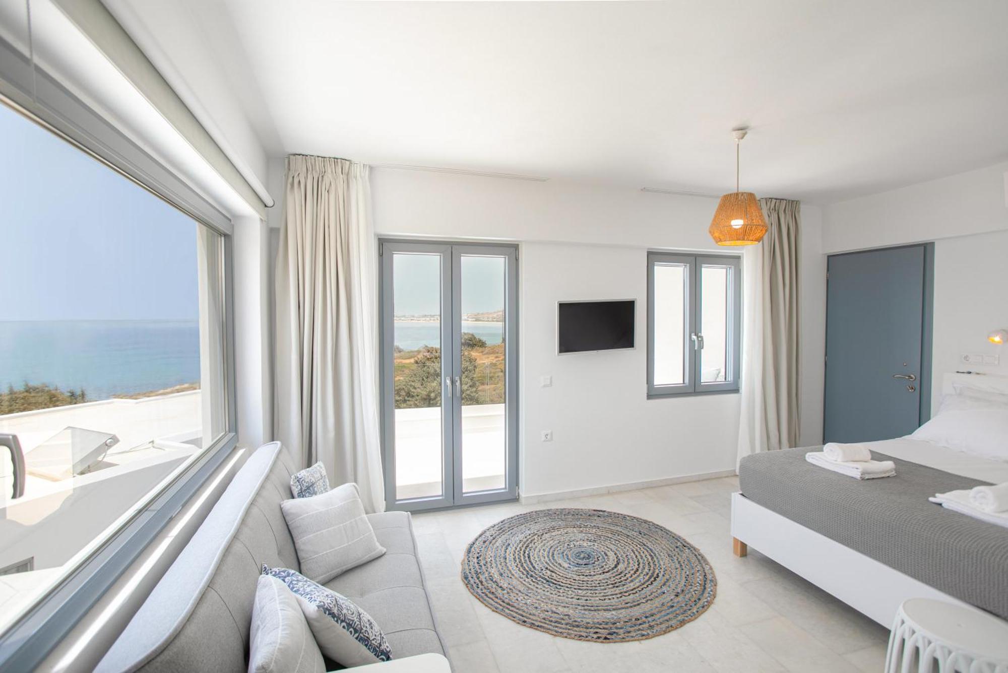 Seanfinity Beachfront Suites Mikri Vigla Oda fotoğraf